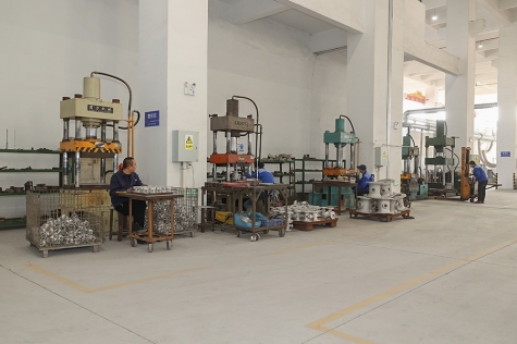 生產(chǎn)設(shè)備